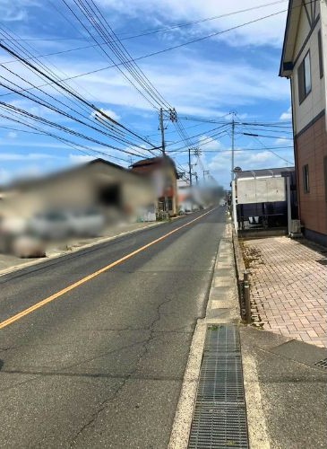 都心へのアクセスと利便性を求める方、また住居兼事務所をお探しの方にもおすすめしたい物件です。