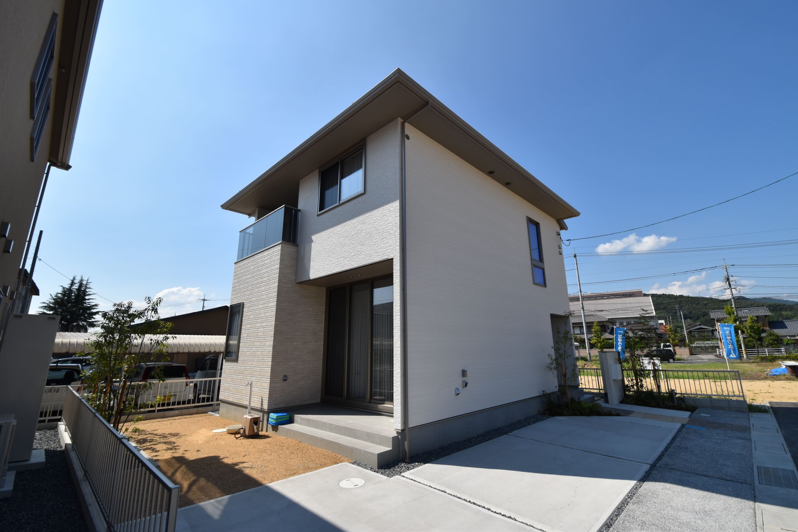 【ミサワホーム 金光町占見新田 2号棟】未入居 3mの高天井と家事ラク動線。家具・エアコン付で始める安心の新生活!